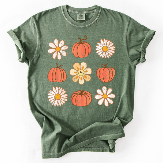 Flowers and Pumpkins Minimalist Autumn Fall Halloween Floral Brushstroke Motif Comfort Colors Tee