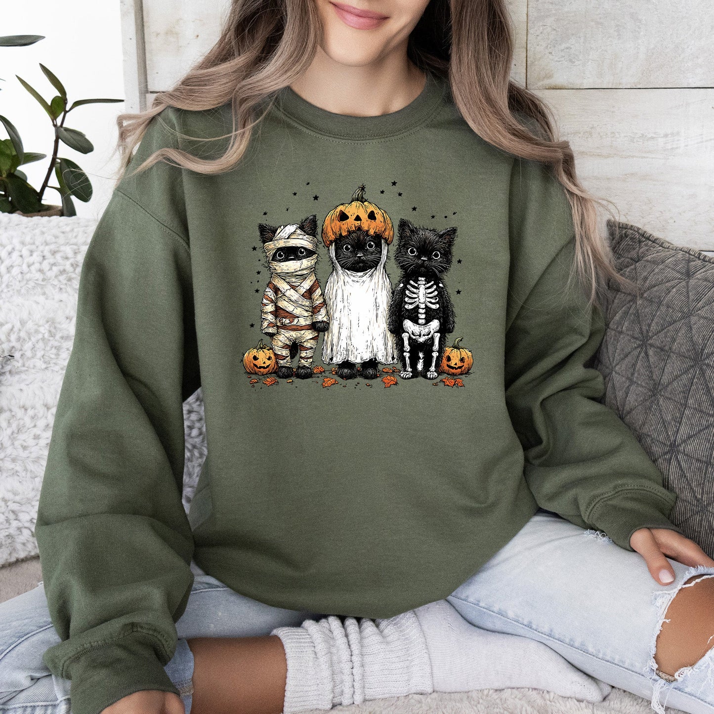 Funny Halloween Cats Retro Ghost Pumpkin Vintage Nostalgic Spooky Season Graphic Sweatshirt